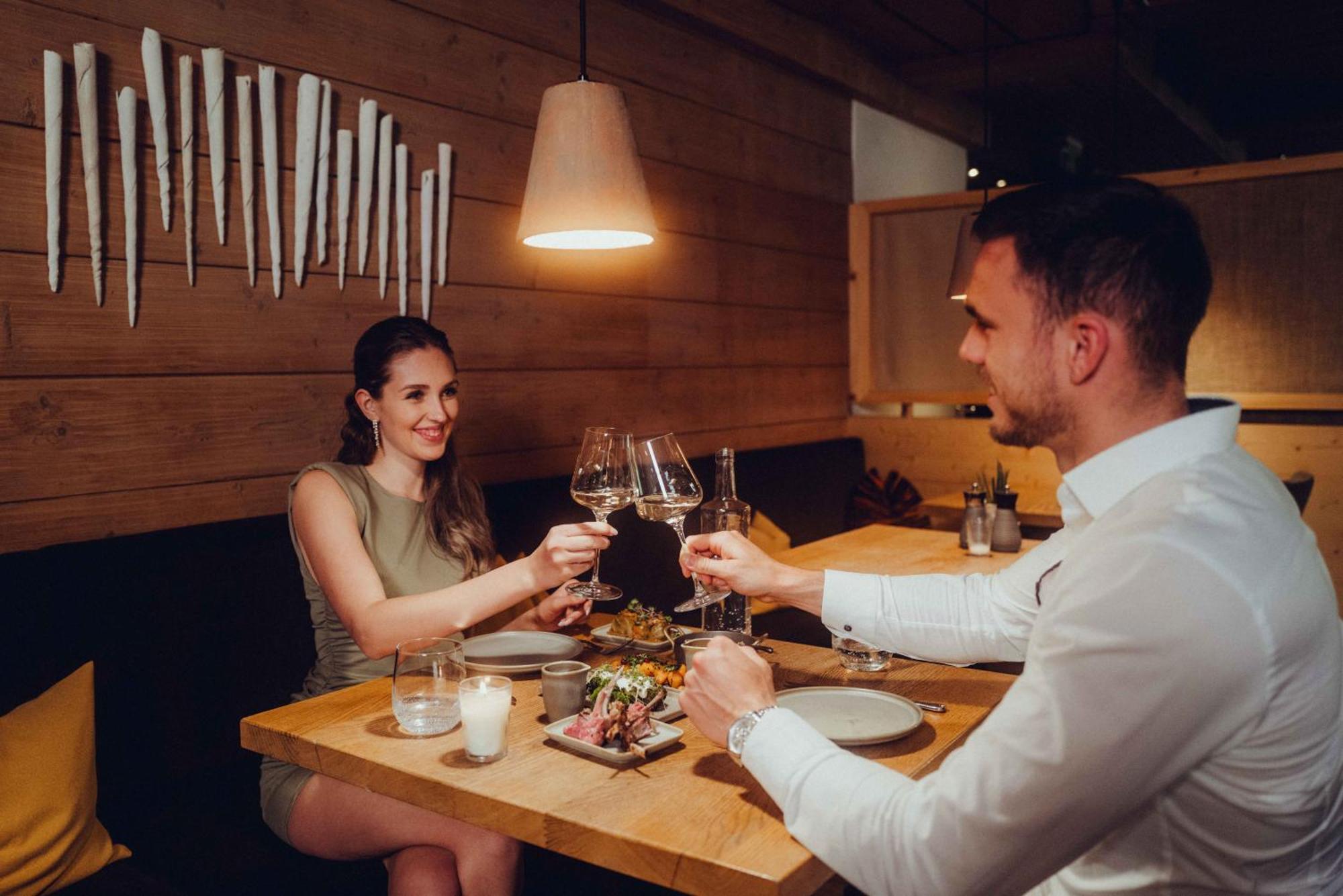 霍兹特尔弗斯托法姆酒店 莱奥冈 外观 照片